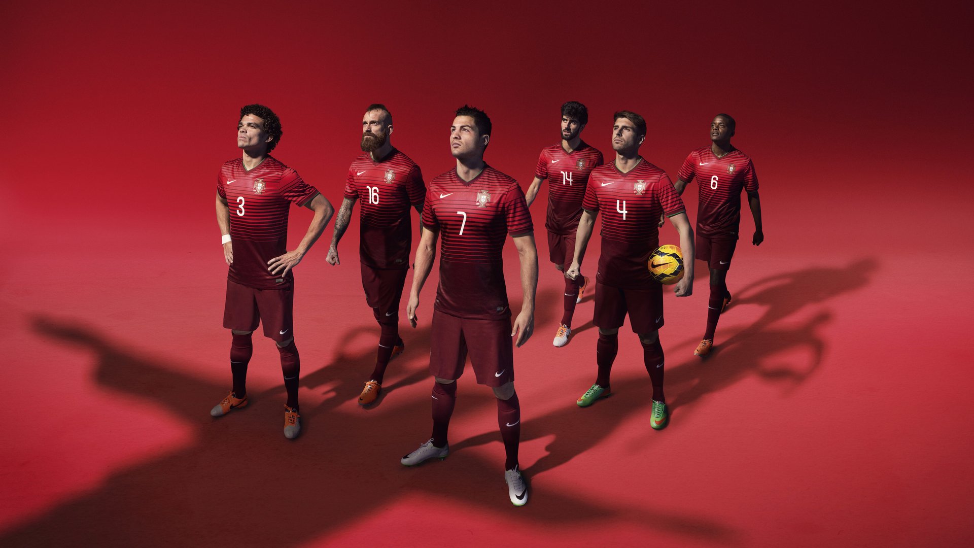 迪亚斯闪耀圣西罗，英格兰制霸AC米兰的背后推手